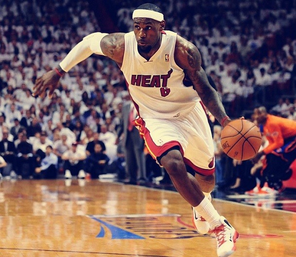 队报评法国队的2025：杜埃最佳新人、姆巴佩MVP（队报盘点法国队2025：杜埃当选最佳新秀，姆巴佩荣膺MVP）