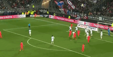 孔蒂再遭打击，佩杜拉：霍伊伦因右大腿股二头肌受伤而下场（孔蒂雪上加霜，佩杜拉：霍伊伦右大腿股二头肌受伤离场）