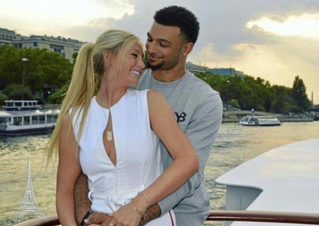 战广岛三箭前路易斯晒照：最后一舞；球员与申花合同月底到期（广岛三箭战前，路易斯晒照称“最后一舞”，与申花合同月底到期）