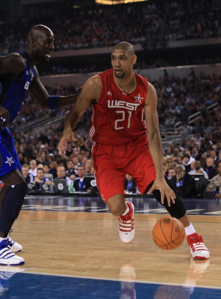 布冯谈意大利足球：我们从小就注重成绩，现在要回归技术训练（布冯：意大利足球从小偏重成绩，如今该重拾技术训练）