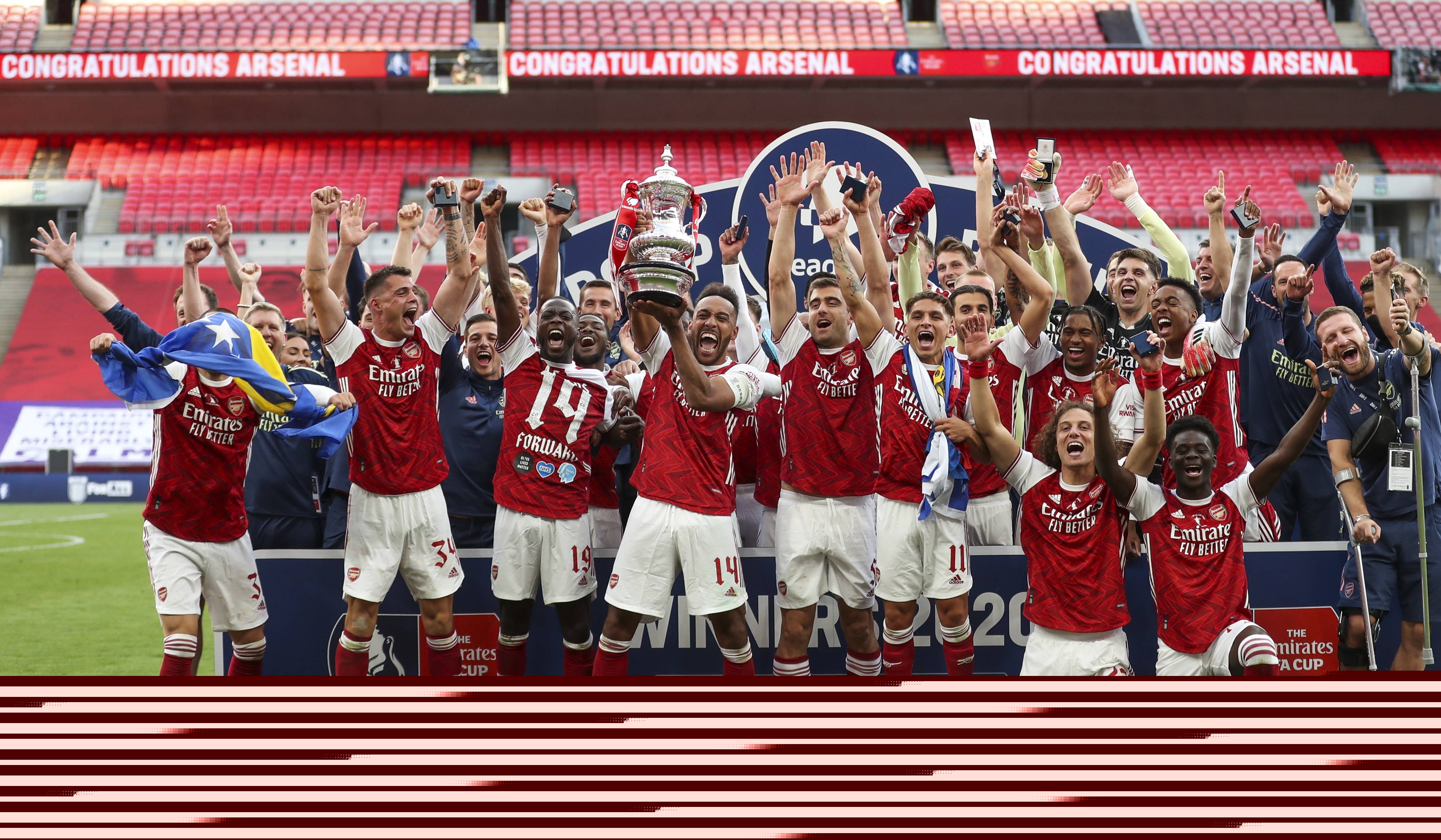 本赛季第三次当选！索博斯洛伊获评利物浦11月最佳球员（索博斯洛伊荣膺利物浦11月最佳，赛季第三次当选）