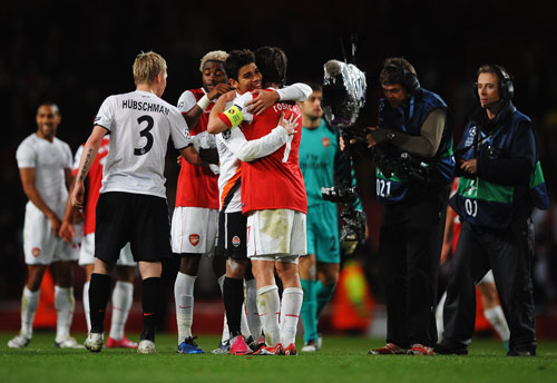 纽卡斯尔喷气机vs墨尔本城首发：卡普托领衔！巴多拉、金森健志在列（纽卡斯尔喷气机战墨尔本城首发出炉：卡普托领衔，巴多拉、金森健志入选）