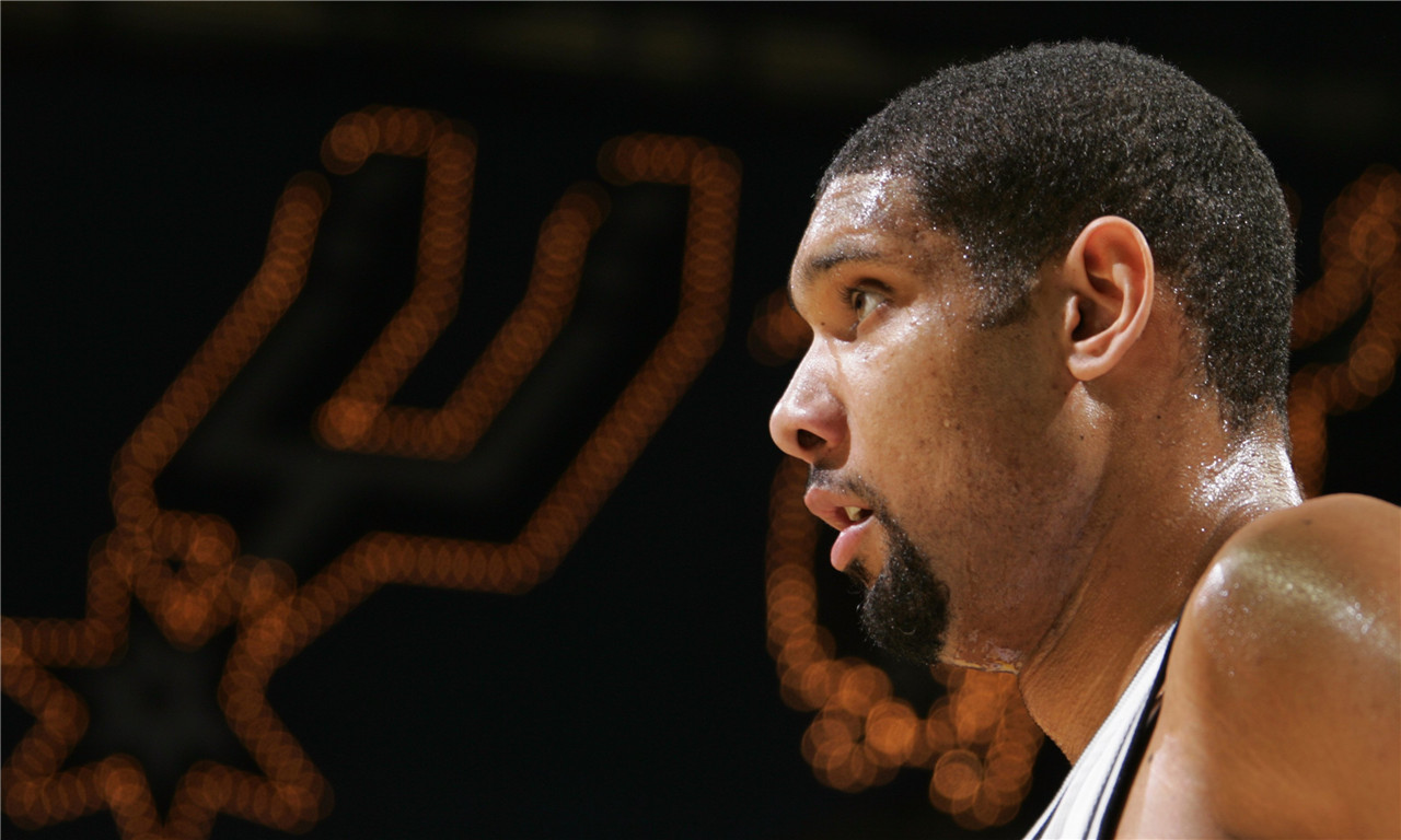 官方：除了被停赛一场之外，阿莱格里还被罚款1万欧元（官方消息：阿莱格里被禁赛1场并处罚金1万欧元）