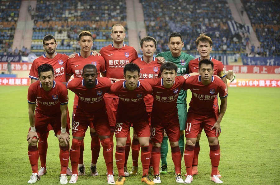 穷追猛打！哈特强攻得手打进加罚 7中7砍下18分率队扩大优势（强势爆发！哈特打成2+1，7投7中砍下18分助队扩大优势）