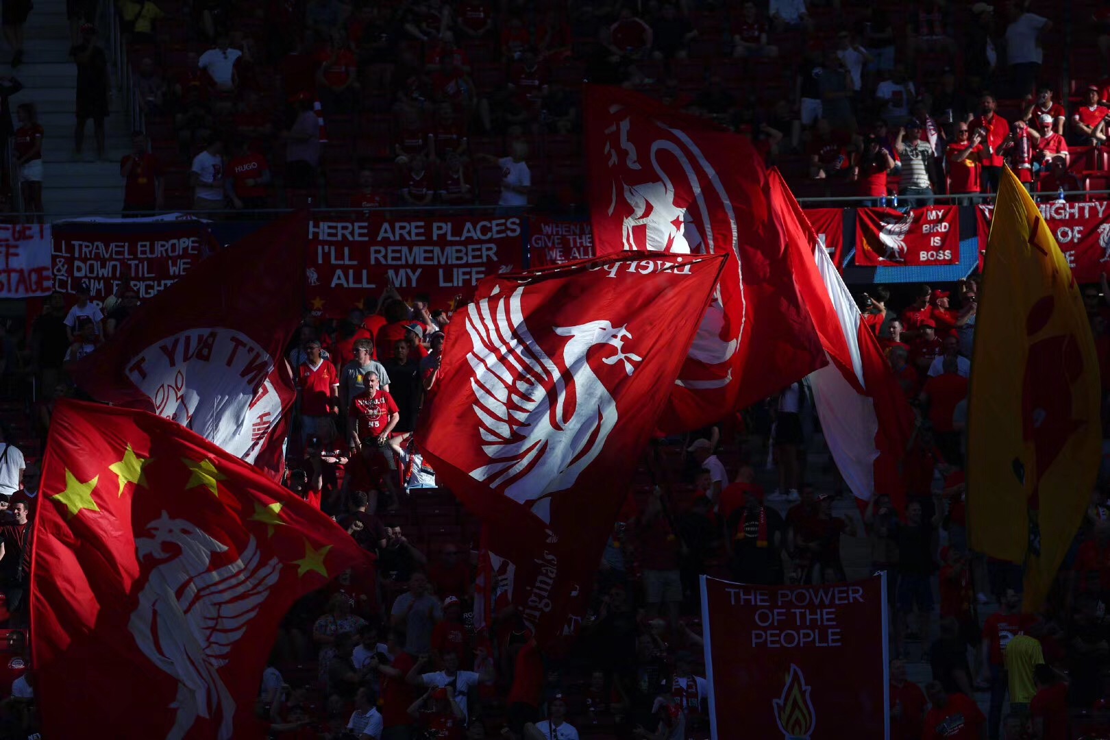 比利时年度最佳教练候选：孔帕尼、摩纳哥主帅波科尼奥利在列（比利时年度最佳教练候选名单出炉：孔帕尼与摩纳哥主帅波科尼奥利入围）