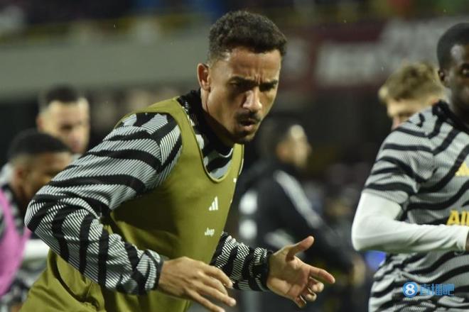 马德兴：武汉女足马不停蹄参赛是一种伤害，足协应协调好各种赛程（马德兴：密集赛程伤害武汉女足，足协亟需统筹安排）