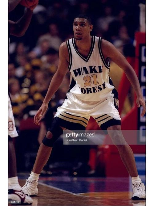 乔布斯眼中的完美球队：超越胜负的团队精神（乔布斯心目中的理想球队：团队精神超越输赢）